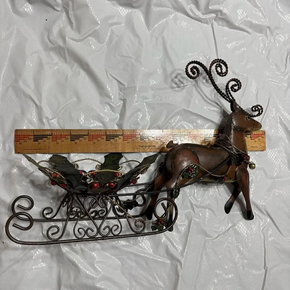 Elegant Reindeer and Sleigh Holiday Decor Candle holder